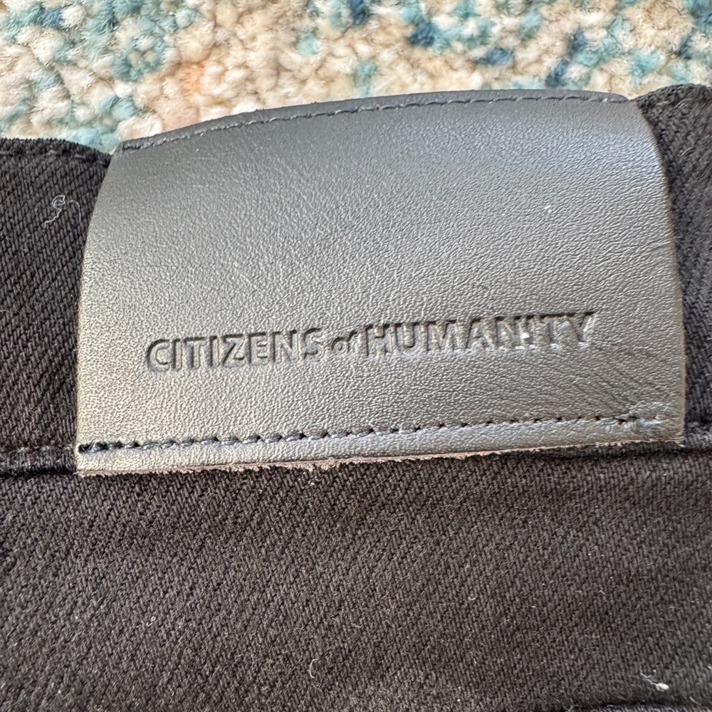 Citizens of Humanity Isola Mid-rise Cropped Bootcut Jeans
Size 25 - Picture 6 of 8